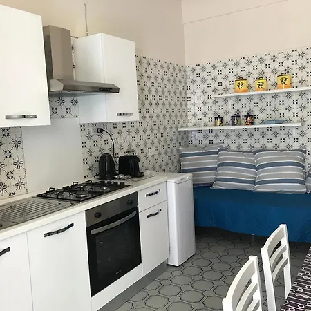 Luna Parcheggio Gratuito * Genua